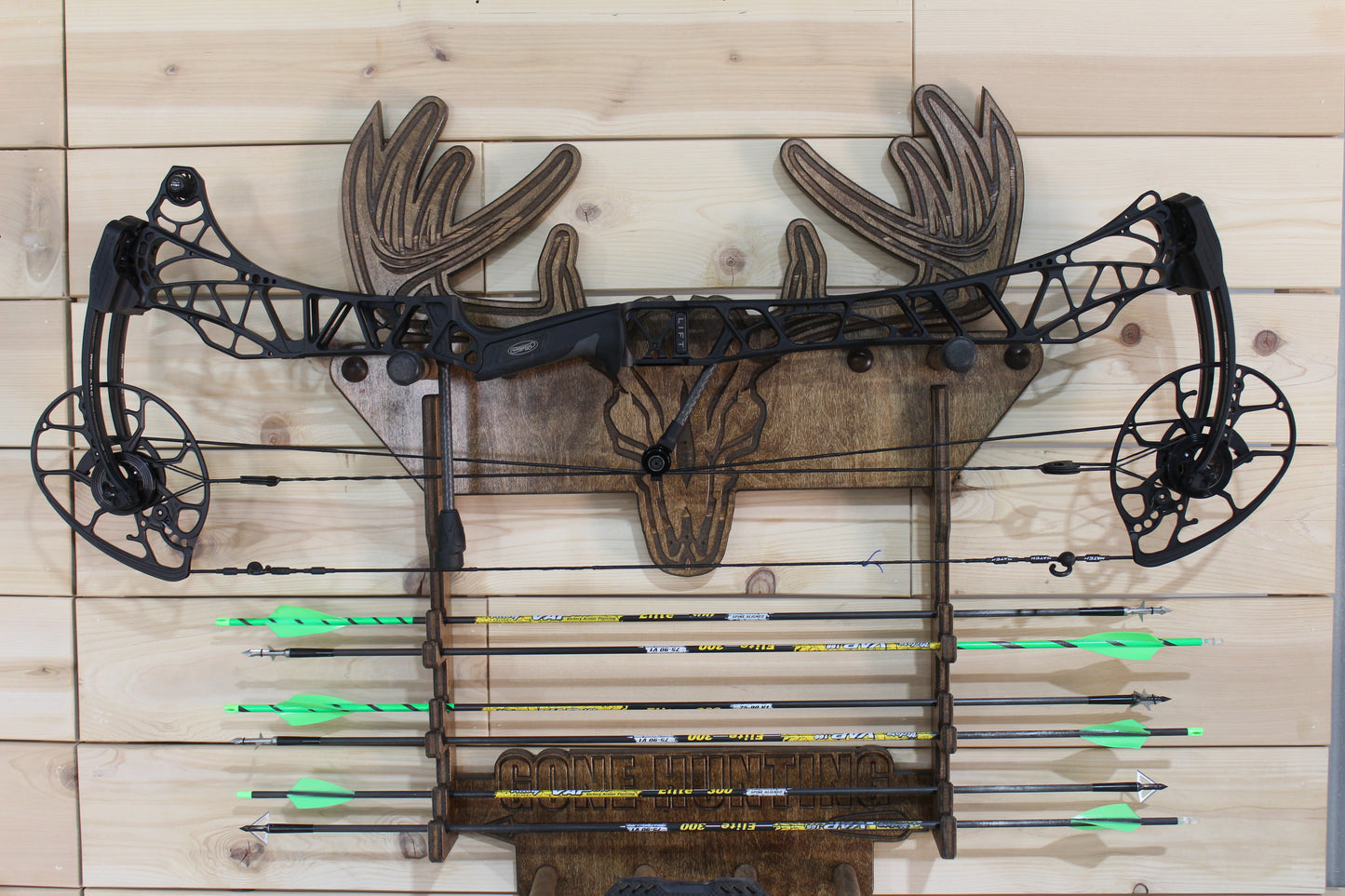 Deluxe Adjustable Compound Bow Rack